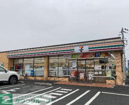 コンビニ　セブンイレブン加須久下南店（コンビニ）まで810m
