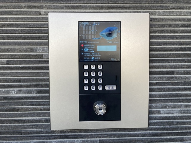 エントランス　オートロック完備