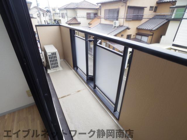 バルコニー　広々としたバルコニーです