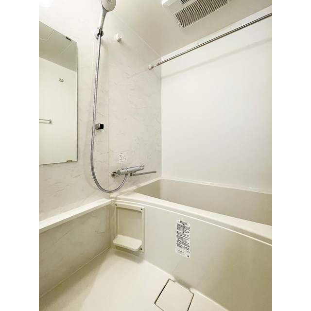 バス・シャワールーム　お風呂で日々の疲れを落としましょう