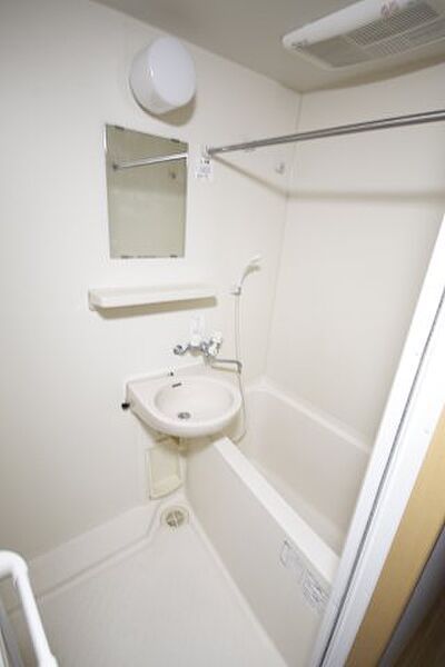 バス・シャワールーム　（別タイプ参考写真）fortuna目白　豊島区目白5