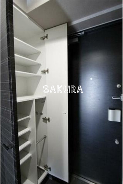 玄関　シューズボックス付きの玄関です♪