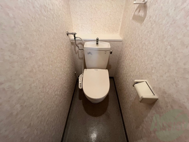 トイレ　トイレです。ウォシュレット付を探している方、おすすめです。
