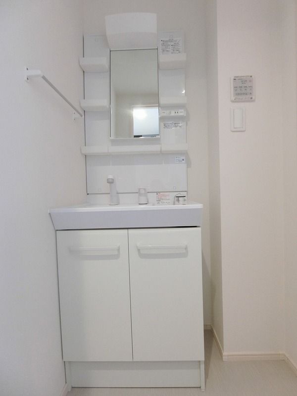 洗面設備　賃貸 神奈川県横浜市鶴見区鶴見中央2丁目