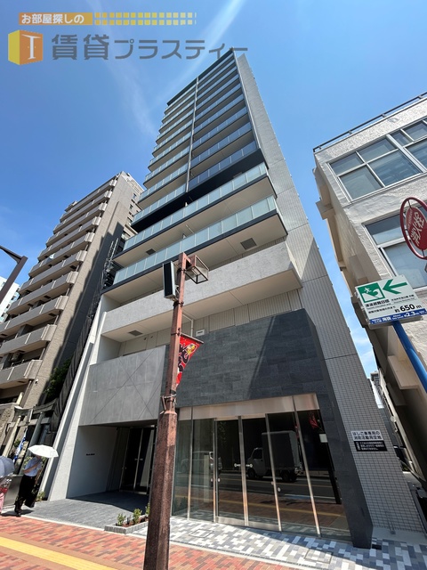 建物外観　本町通りを見下ろすＲＣマンション