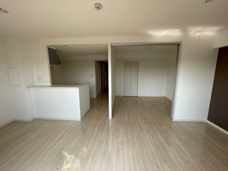 居室・リビング　広いリビング