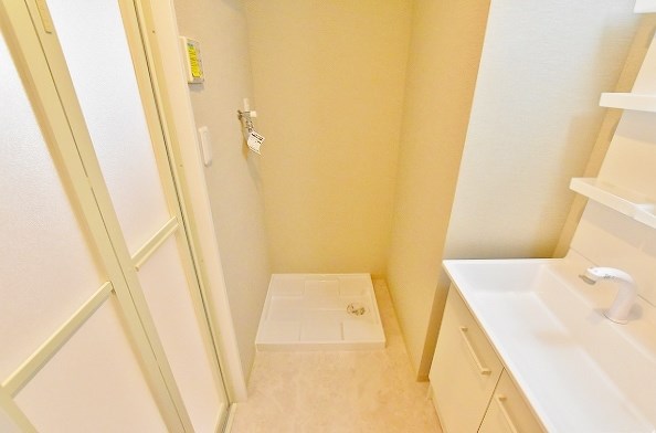 洗面設備　★洗髪洗面化粧台＆室内洗濯機置場★