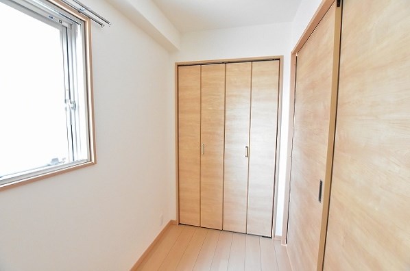 その他部屋・スペース　★洋室2.6帖★