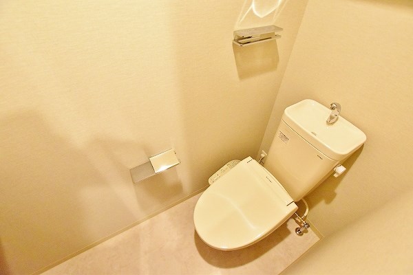 トイレ　★温水洗浄便座付トイレ★