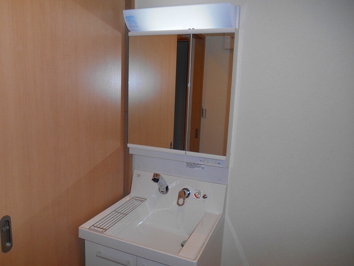 洗面設備　反転写真です