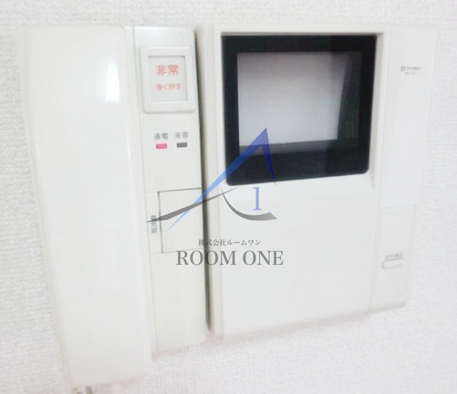 セキュリティ　モニター付きインターホンです。