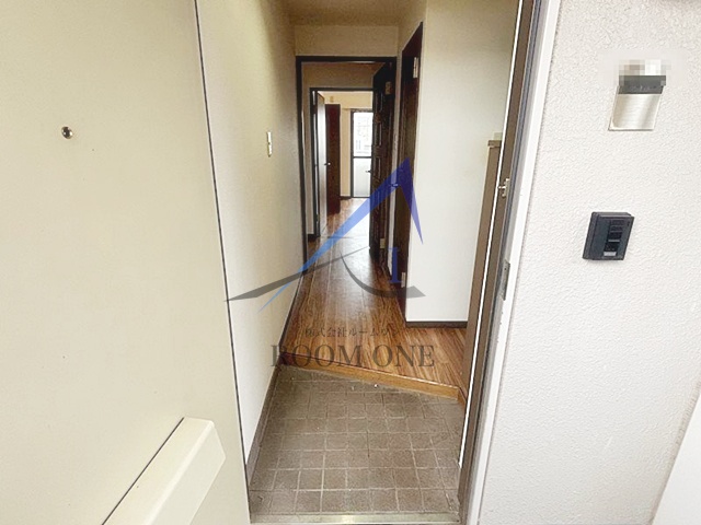 玄関　玄関です。