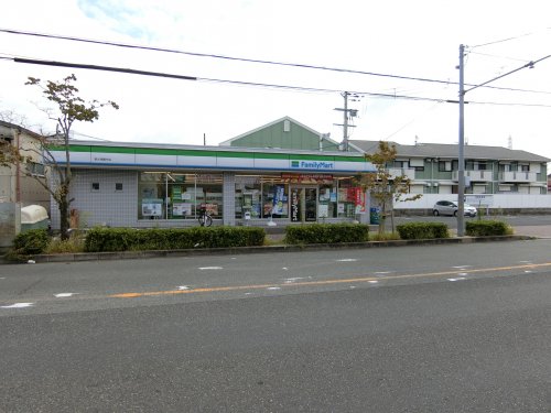 コンビニ　ファミリーマート 泉大津豊中店（コンビニ）まで386m