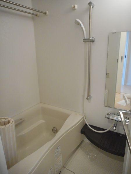 バス・シャワールーム　浴室