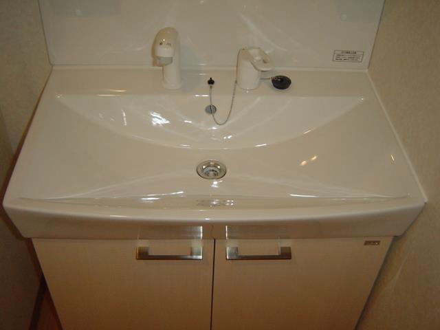 洗面設備　洗髪洗面化粧台