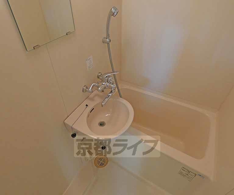 洗面設備　洗面台です・