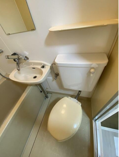 バス・シャワールーム　トイレです