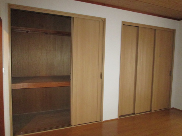 収納　洋室6帖収納