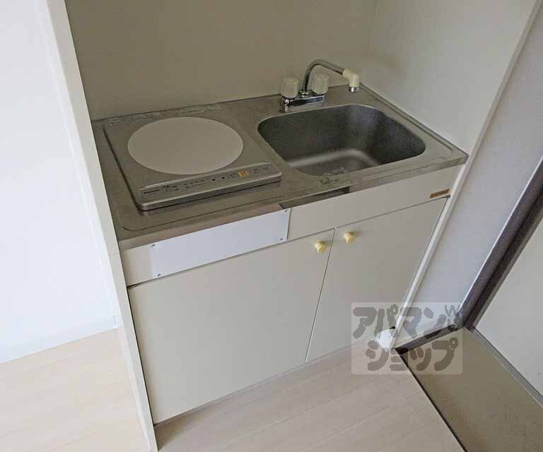 キッチン　キッチンもキレイにしてあります