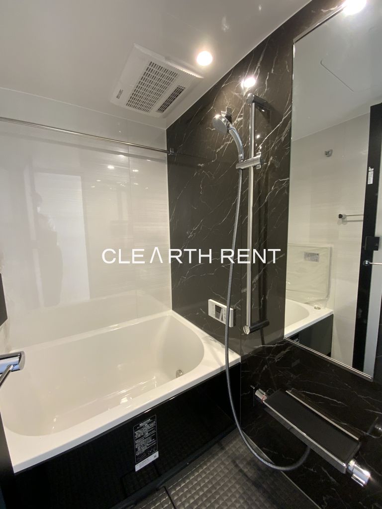 バス・シャワールーム　浴室乾燥機付きバスルーム/追焚機能付き