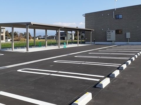 駐車場　駐車場完備です