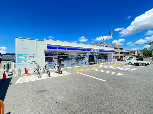 コンビニ　ローソン広島長束五丁目店（コンビニ）まで382m