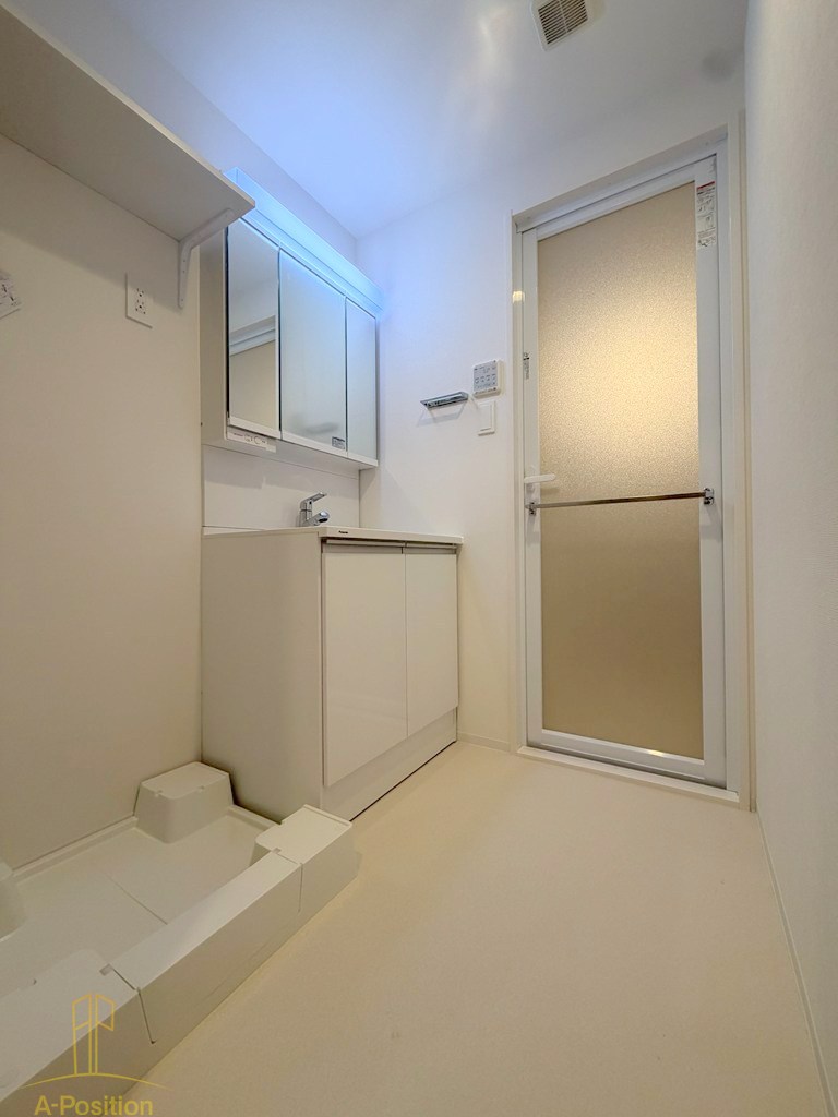 洗面設備　スプランディット梅田WEST