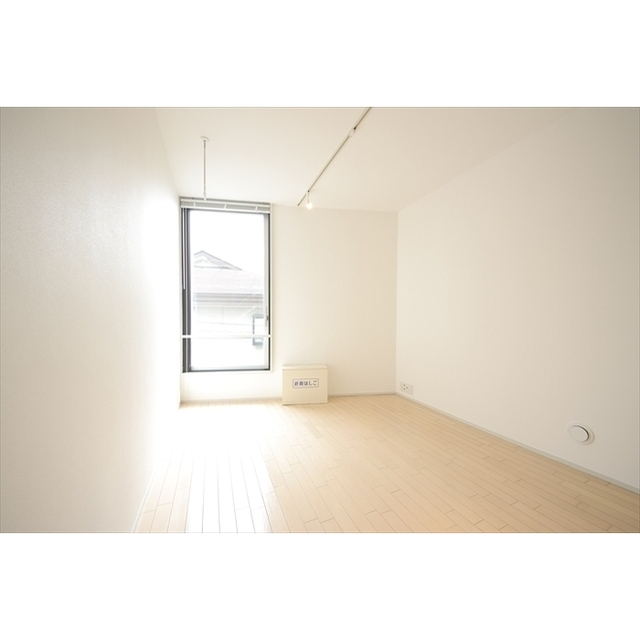 その他部屋・スペース　落ち着いて過ごせるお部屋なので、寝室にいかがでしょうか