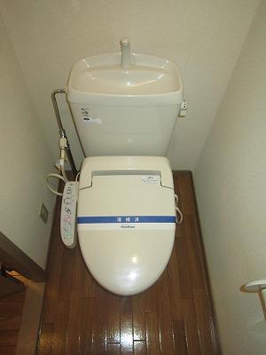 トイレ　コンパクトで使いやすいトイレです