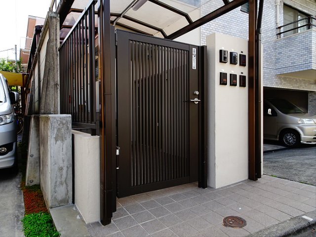 エントランス　清潔なエントランスです