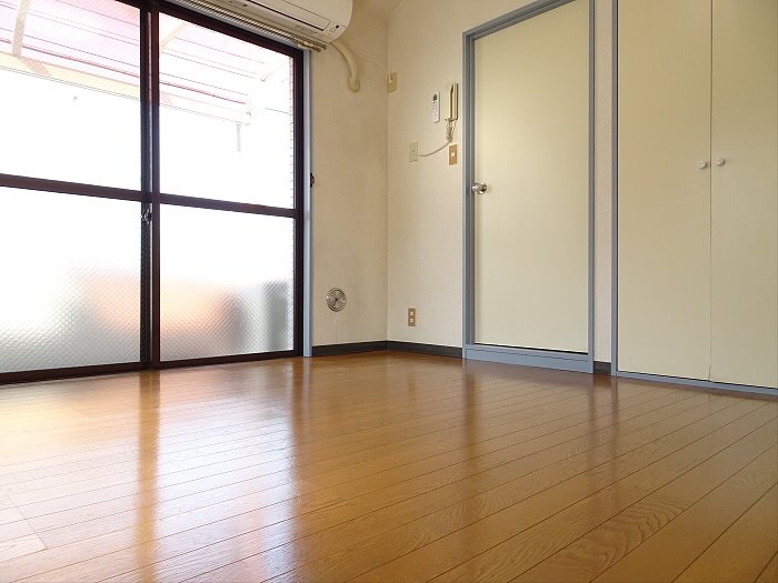 居室・リビング　使いやすい居間です