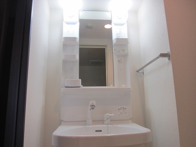 洗面設備　※別のお部屋の参考写真になります