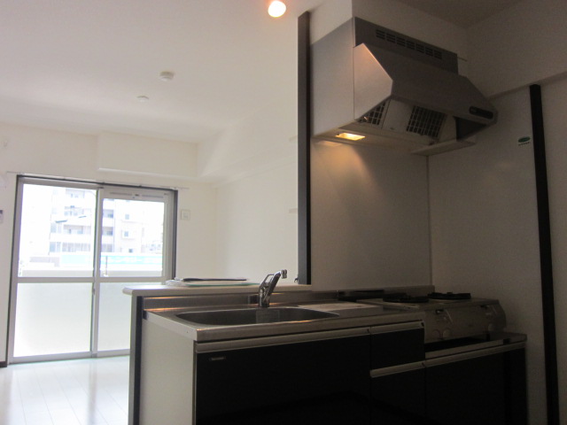 キッチン　※別のお部屋の参考写真になります