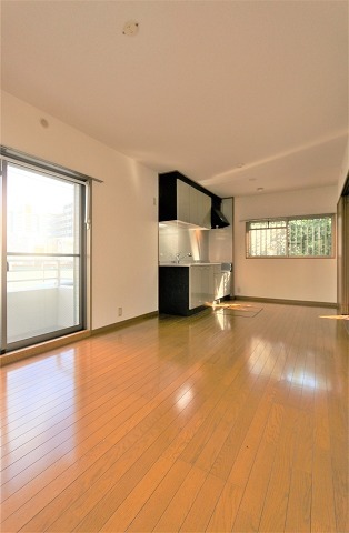 居室・リビング　12帖の広々リビングです