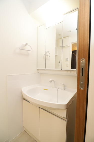 洗面設備　※別部屋の写真です