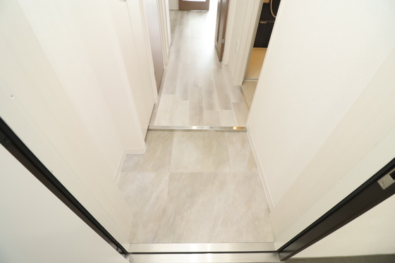 玄関　※別部屋の写真です