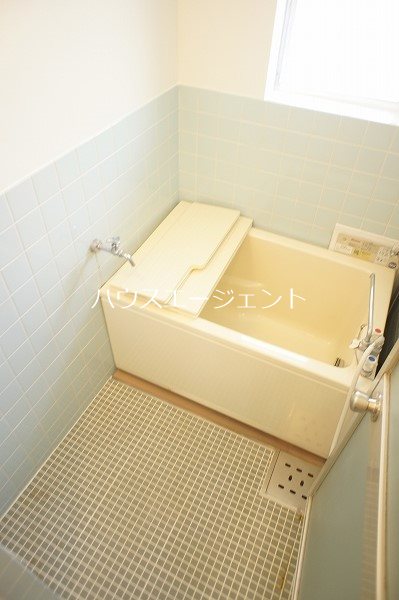 バス・シャワールーム　追焚き機能もついてます。