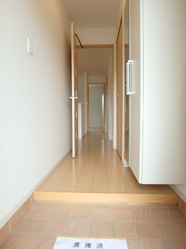 玄関　図面と現状に相違がある場合には現状を優先