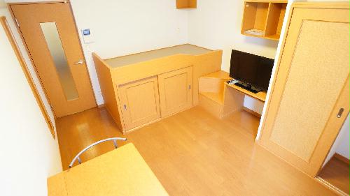 居室・リビング　同タイプ物件の為、実際とは多少異なる場合がございます。