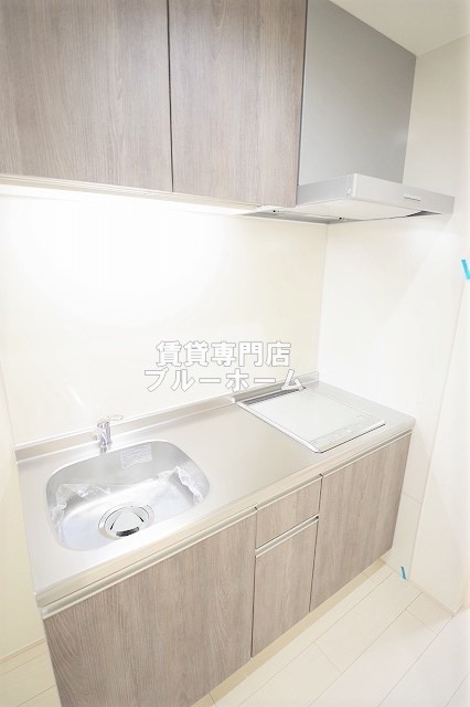 キッチン　浴室乾燥機付きで雨の日の洗濯に困らない！