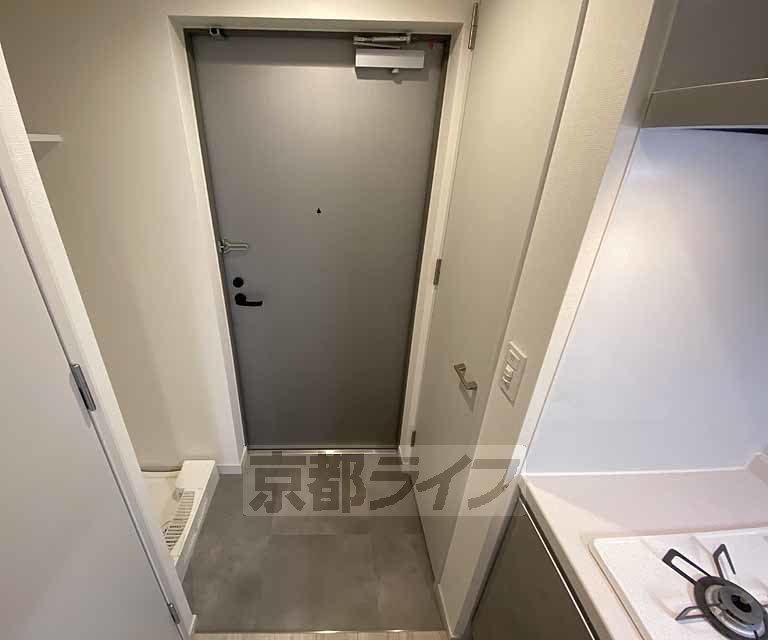 玄関　コンパクトな玄関です。