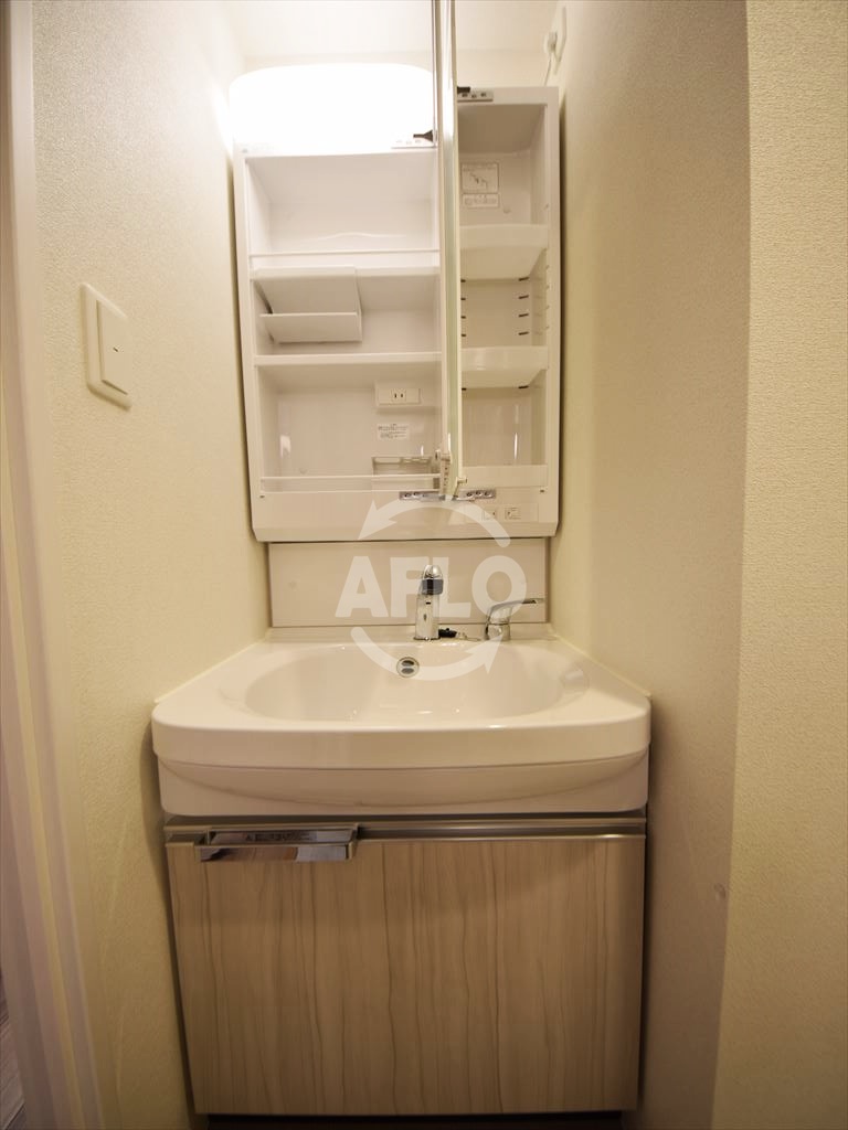 洗面設備　プレサンス北浜オリジン　独立洗面化粧台