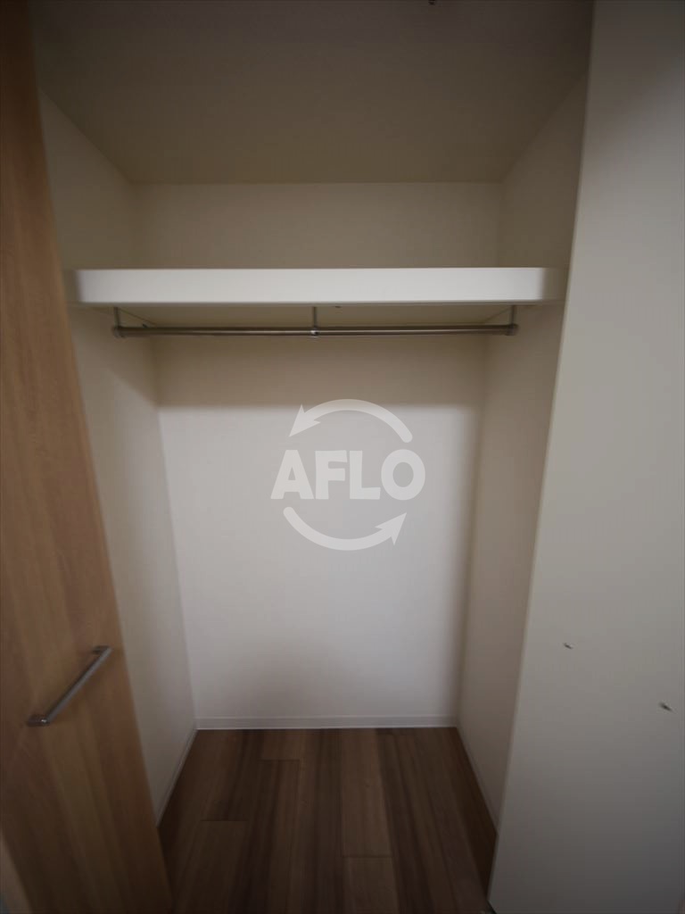 収納　プレサンス北浜オリジン　クローゼット