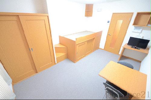 居室・リビング　備品や設備仕様は号室等により異なります現地をご確認下さい。