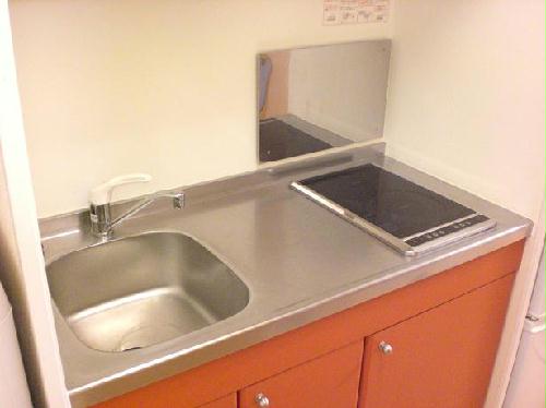 キッチン　コンロの仕様が異なる場合があります