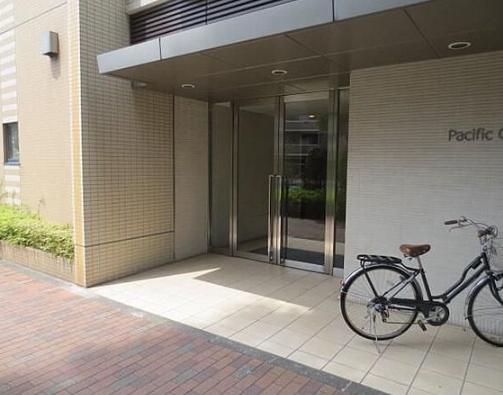 エントランス　毎日通るエントランス♪