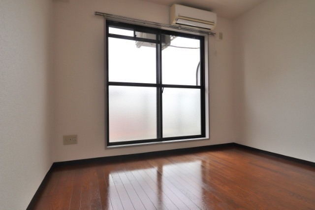 その他部屋・スペース　陽当たり良好な寝室