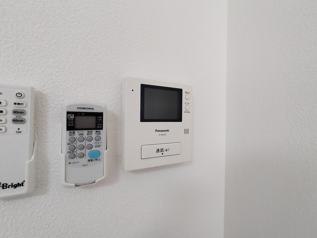 セキュリティ　モニターホンで安心♪