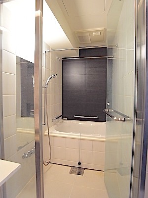 バス・シャワールーム　浴室