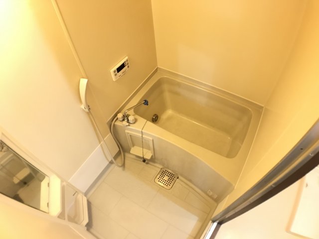 バス・シャワールーム　バストイレ別でおすすめです！